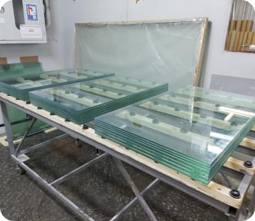 4-1 PROTECTIVE MULTILAYER GLASS